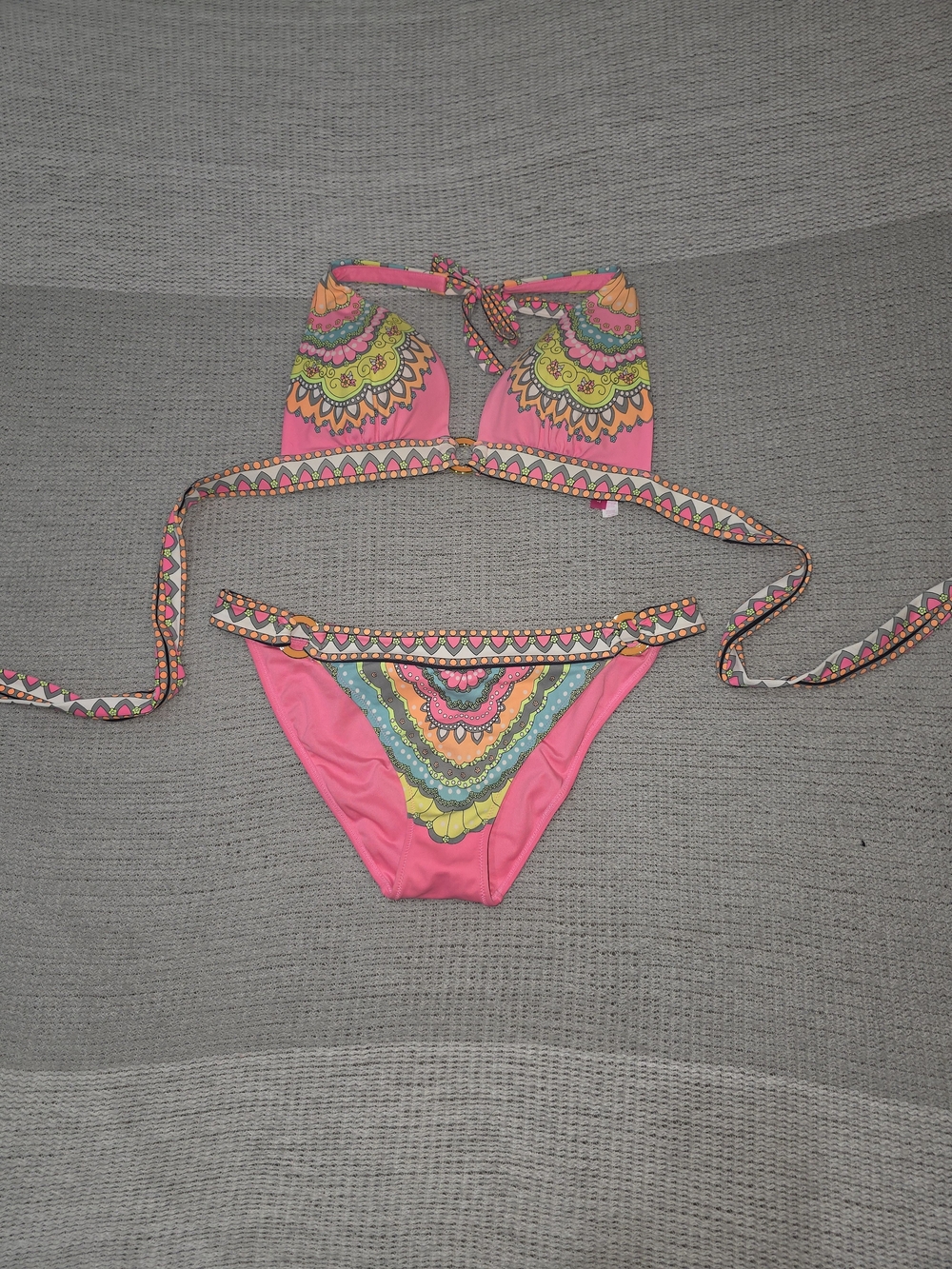 Victoria's Secret Bohemian Style Women’s Patterned Bikini Set--Medium